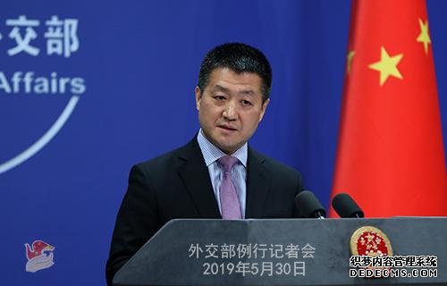 銳參考｜中美女主播辯論后，美國網(wǎng)友的反應有點出乎我們意料
